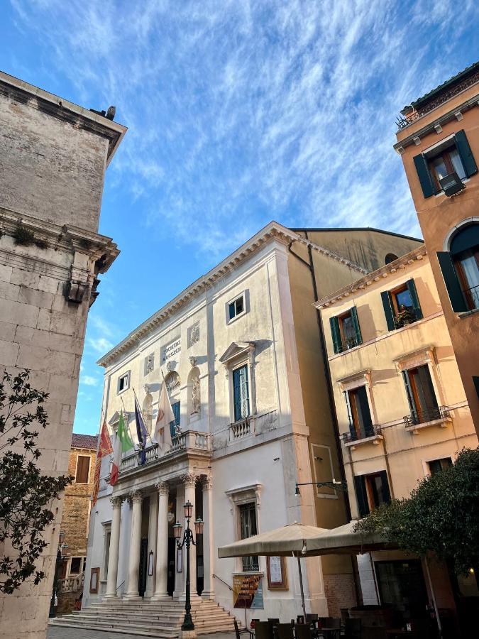 Apt Teatro Venecia Exterior foto